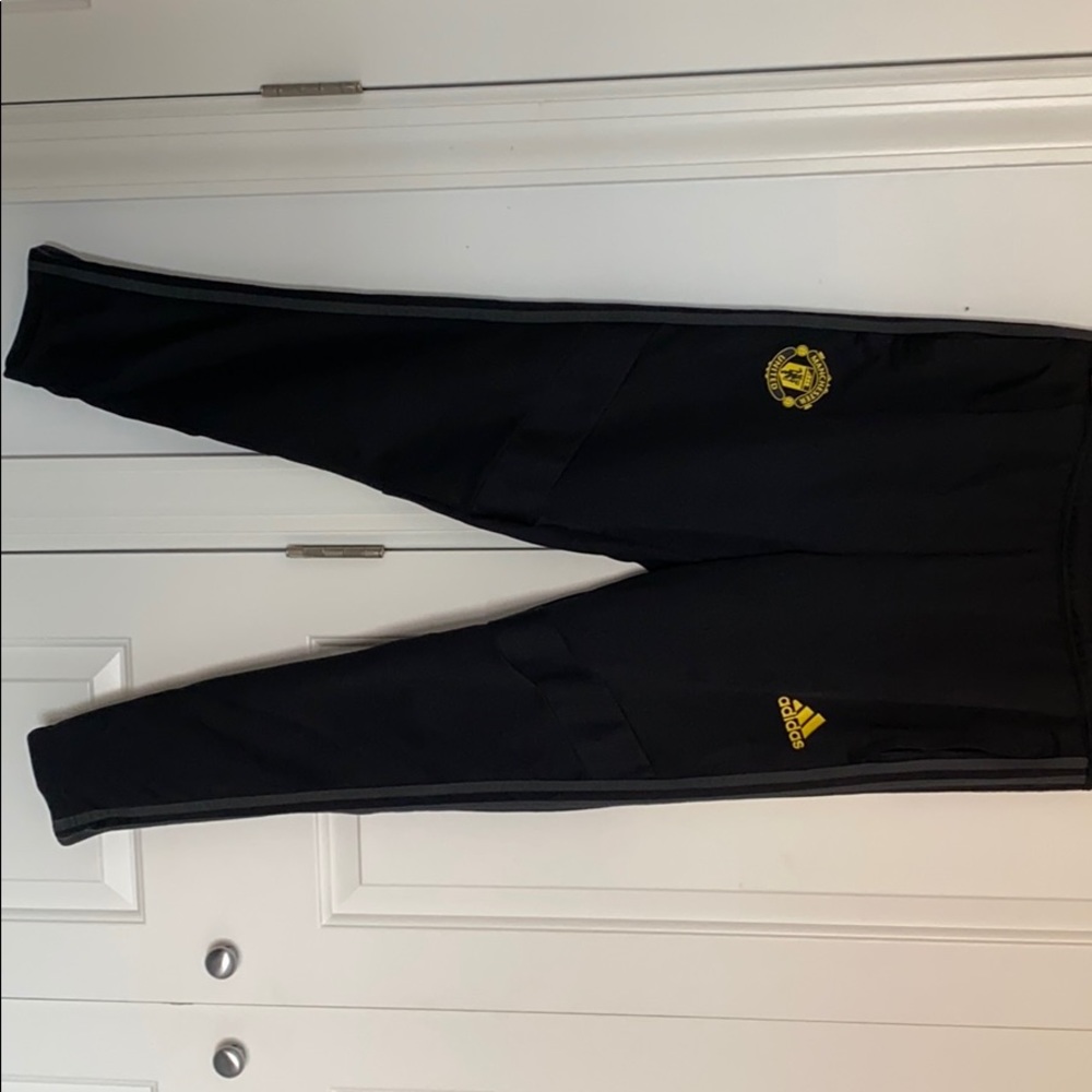 Men’s Adidas Manchester United Training Pant - L